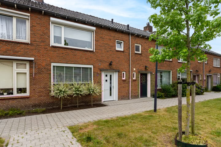 van Berckenrodelaan 22 in Waalwijk foto