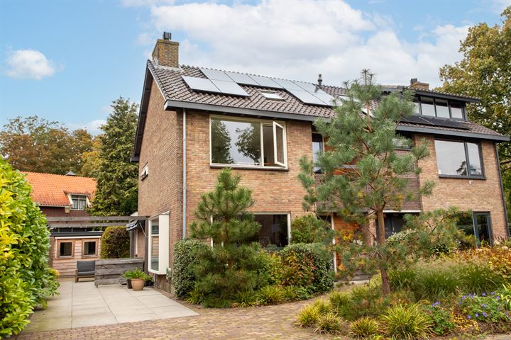 Van Bergenlaan 4 in Castricum foto