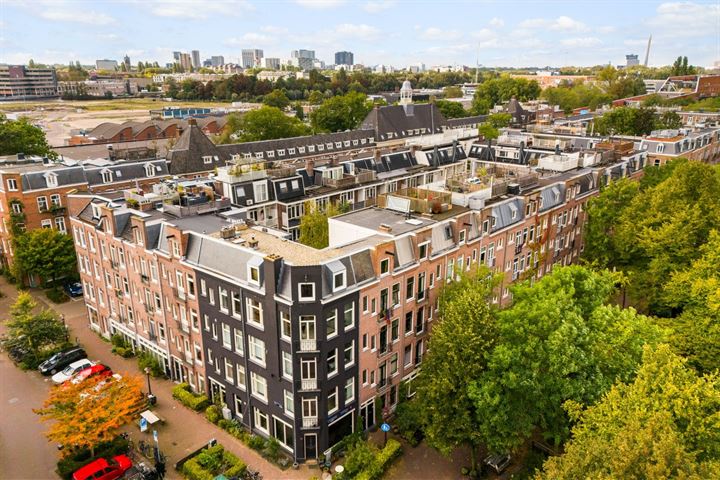 Van Beuningenplein 184 in Amsterdam foto