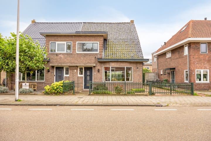 Van Boetzelaerstraat 74 in Alphen aan den Rijn foto