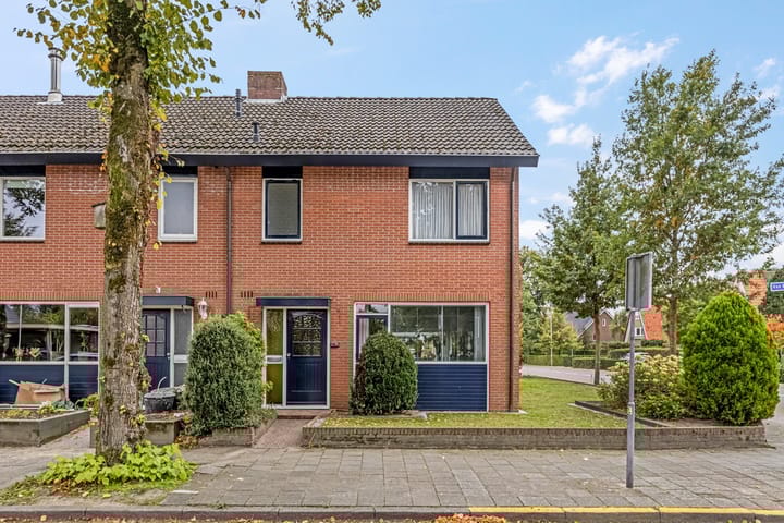 Van Broekhuyzenstraat 15 in Otterlo foto