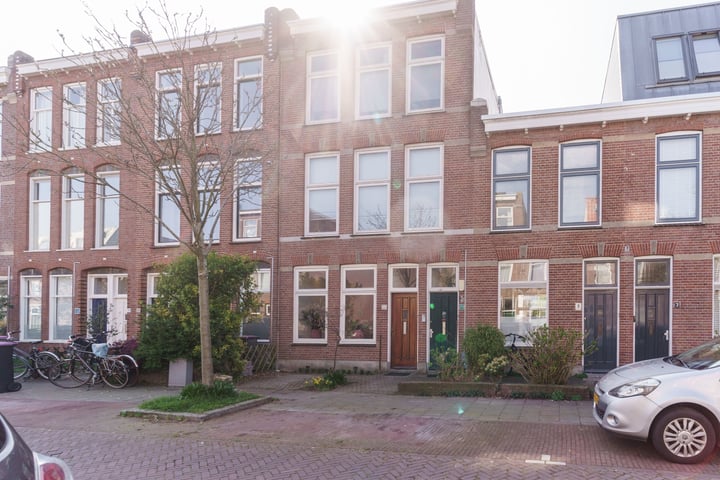 Foto van woning Van Bronckhorststraat 13, Delft