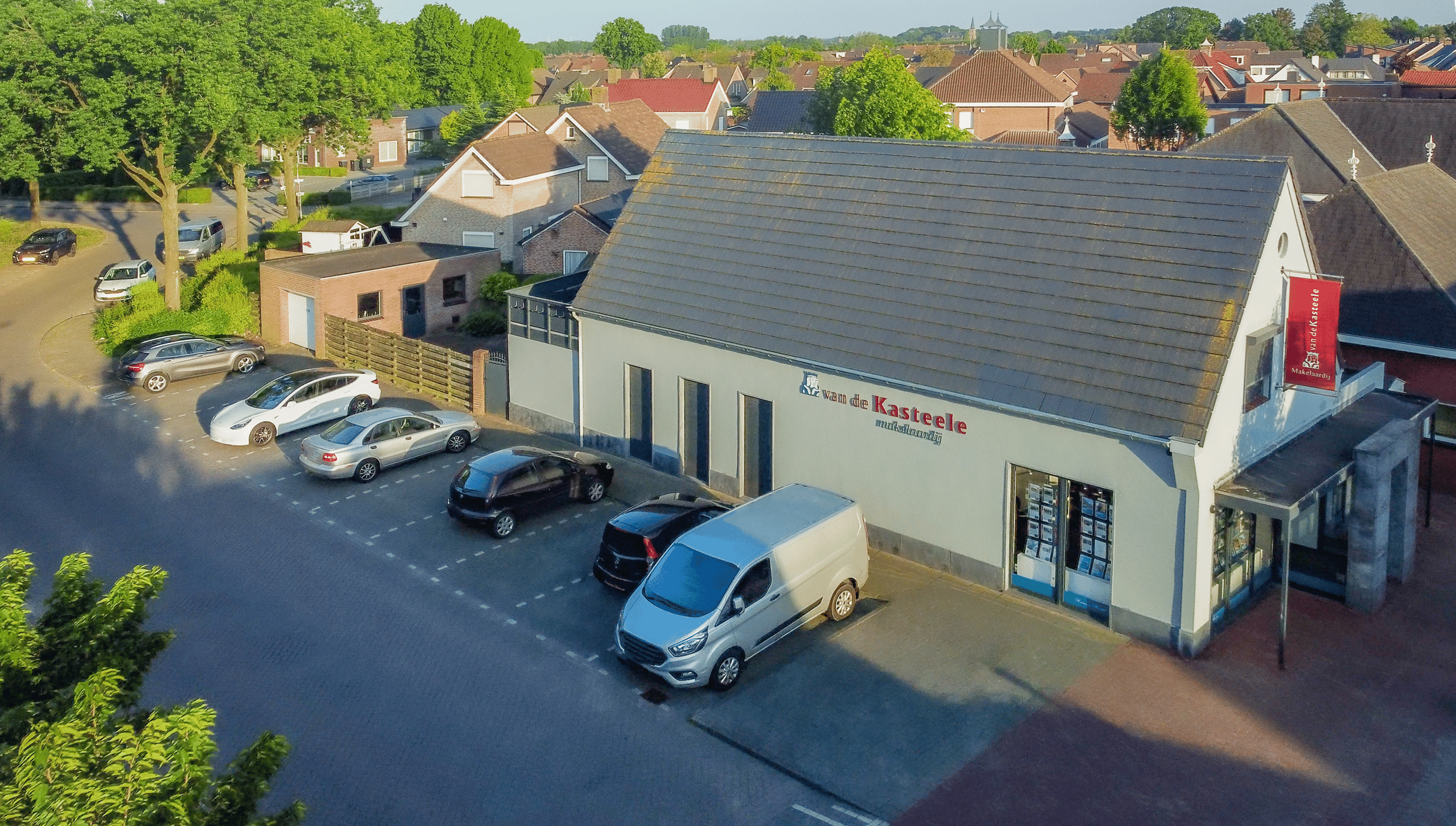 Kantoor foto van Van De Kasteele Makelaars & Taxateurs