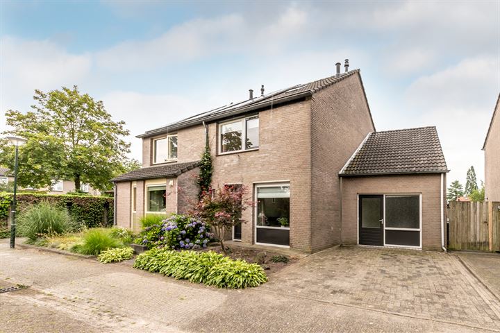 Van de Meerstraat 3 in Helvoirt foto