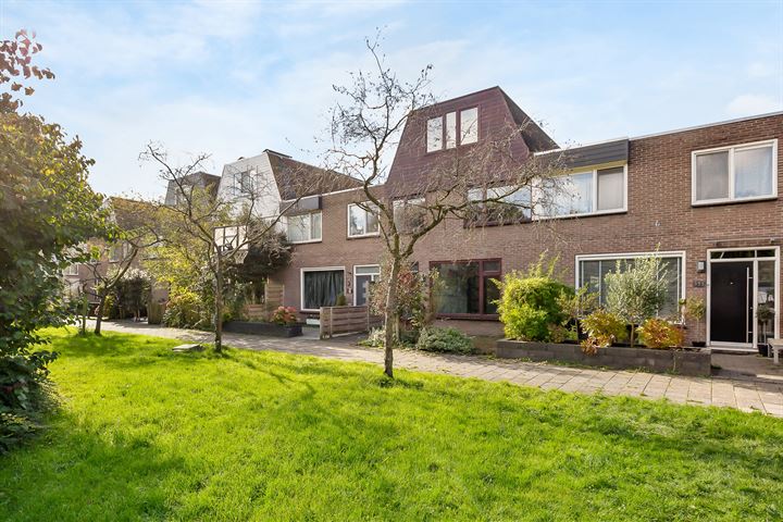 Van den Berghlaan 351 in Hoofddorp foto