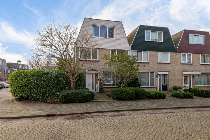 Van den Berghlaan 437 in Hoofddorp foto