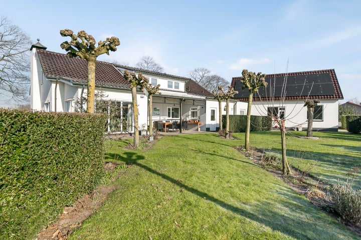 van den Bogaardweg 3 in Mill foto