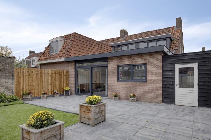 Van den Elsenstraat 8 in Etten-Leur