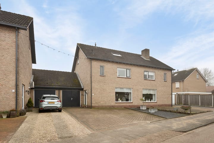 van der Beekstraat 65 in Genderen foto