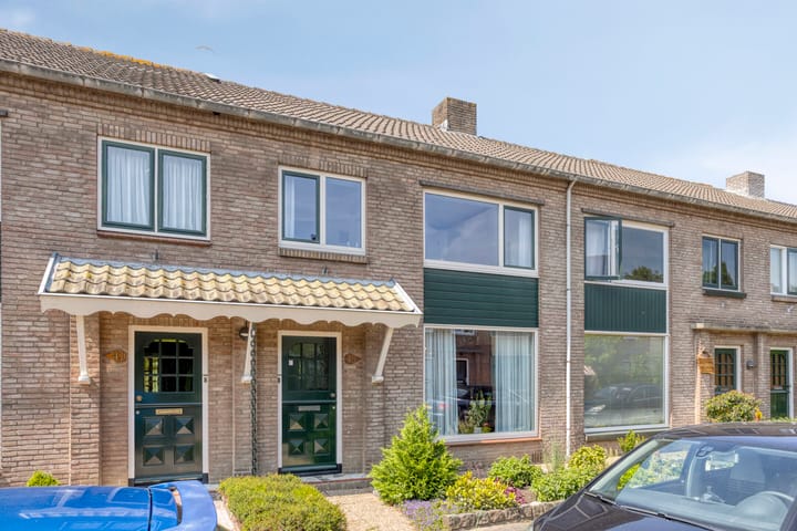 van der Bijlstraat 43 in Roelofarendsveen foto