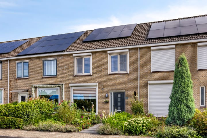 Foto van woning Van der Duyn van Maasdamstraat 13, Almkerk