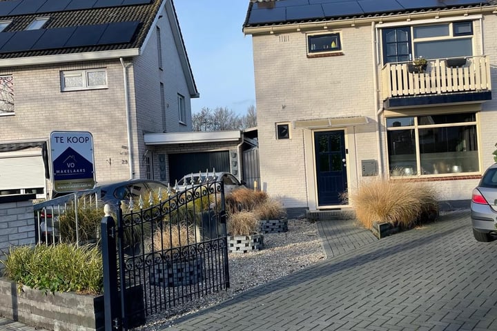 Van der Helstlaan 27 in Vlissingen foto