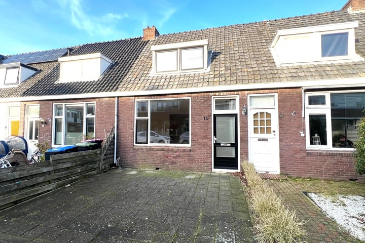 van der Helststraat 16 in Leeuwarden foto