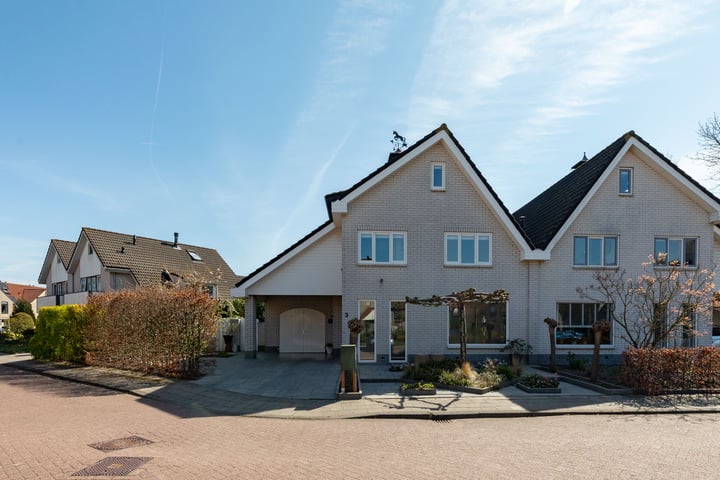Van der Meerstraat 3 in Nijkerk foto