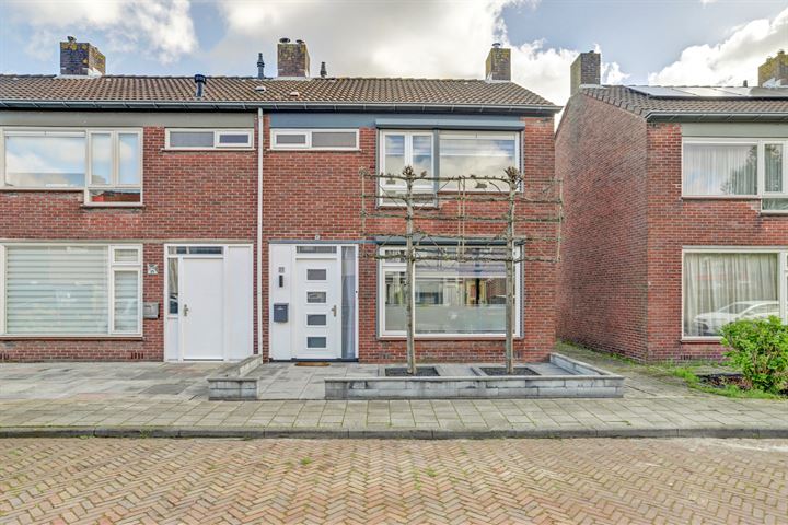 Van der Poest Clementstraat 27 in Etten-Leur foto