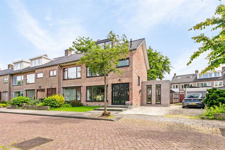 Van Diemenlaan 9 in Haarlem foto