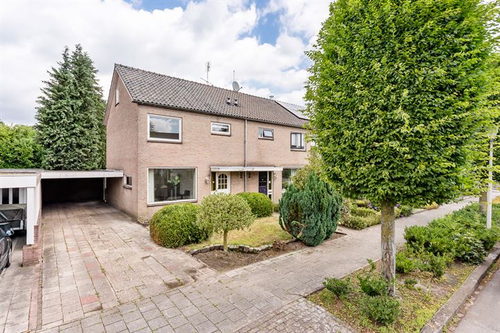 van Dieststraat 35 in Tubbergen foto