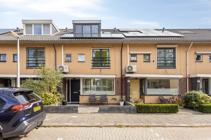 Van Doesburgveld 38 in Barendrecht