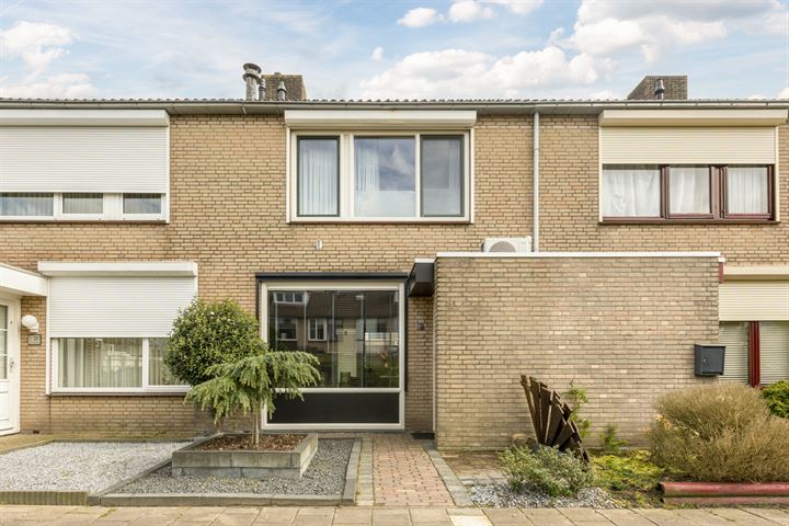 Van Dubbelmondestraat 27 in Oosterhout foto