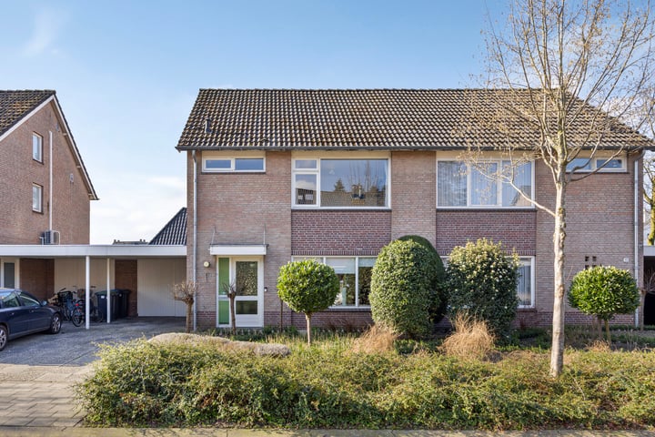 van Duijnhovenstraat 11 in Helmond foto