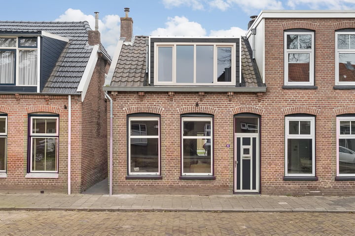van Echtenstraat 93 in Hoogeveen foto