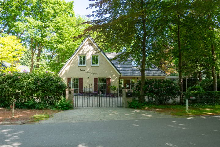 van Eeghenlaan 5 in Putten