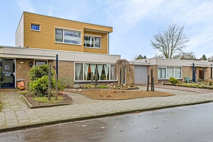 Van Egmondlaan 21 in Budel foto