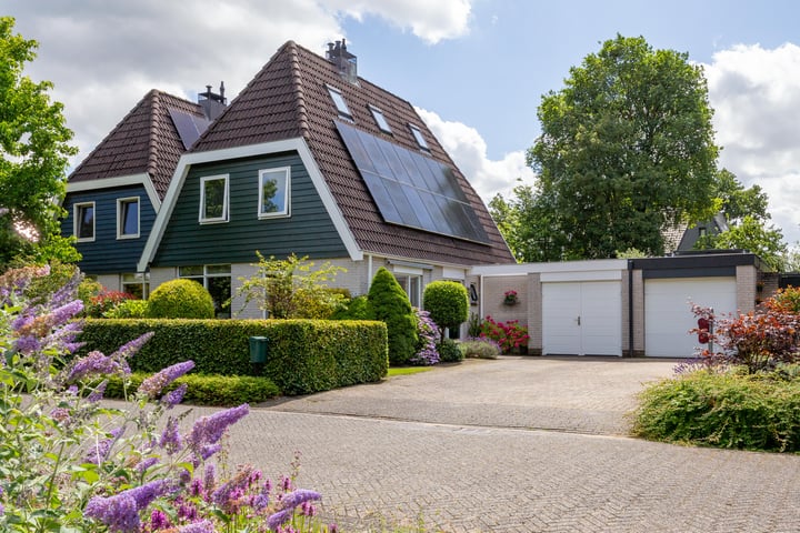 Van Emsthof 8 in Ermelo