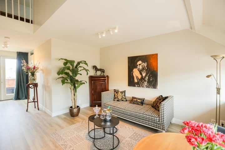 Van Erven Dorenspark 33 in Laren