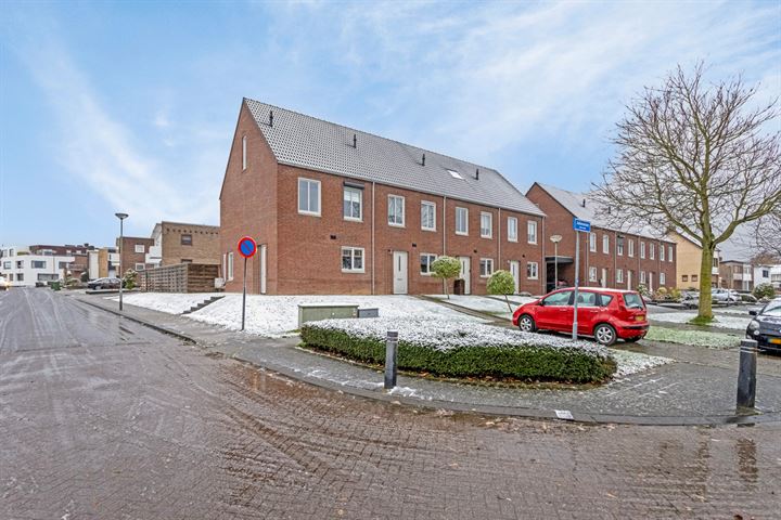 van Eynattenstraat 17 in Margraten foto