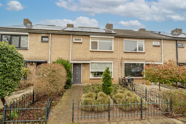 van Ghentstraat 24 in Oud-Beijerland foto