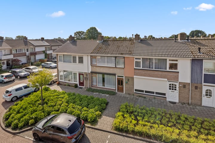 Van Goghlaan 254 in Roosendaal