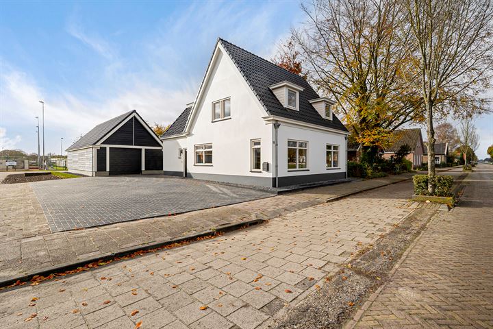 Van Goghstraat 18 in Veenoord foto