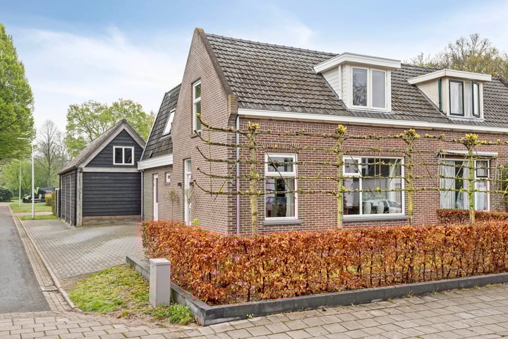 Van Haeringenstraat 33 in Dedemsvaart foto