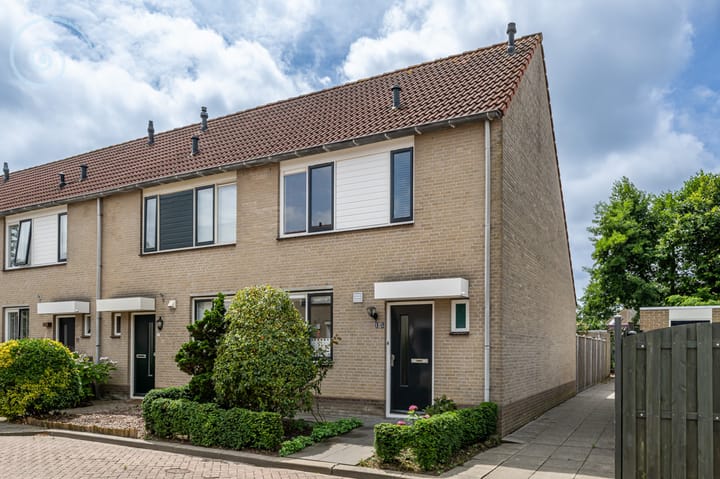 Van Halenstraat 15 in Oude-Tonge foto