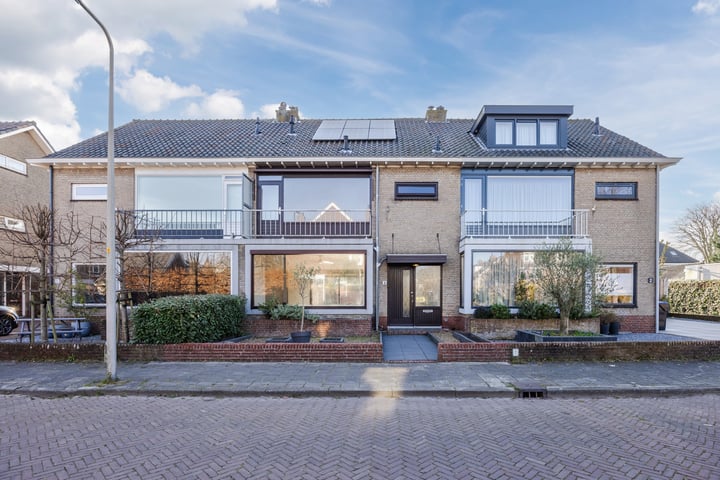 Van Hamellaan 4 in Voorschoten foto