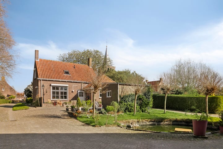 van Hattumstraat 16 in Ellewoutsdijk foto