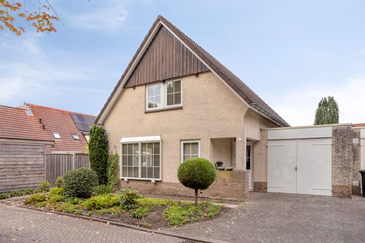 van Heeckerenweg 3 in Goor foto