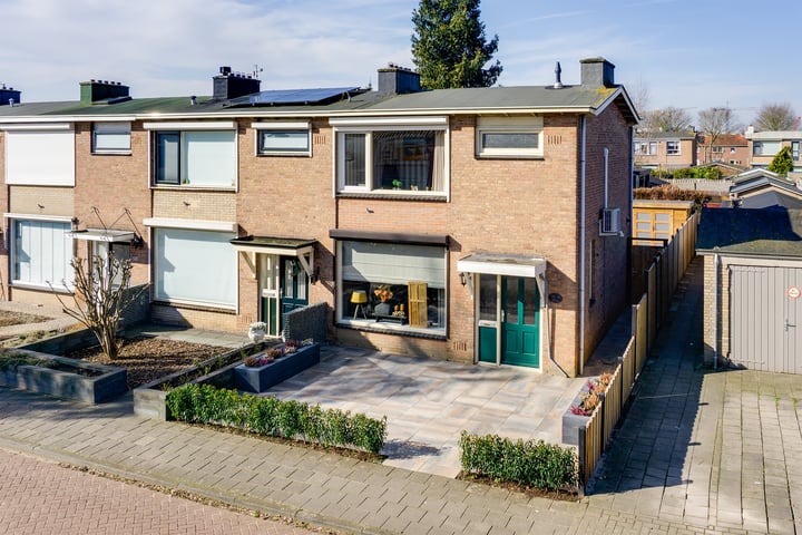 van Heldenstraat 52 in Werkendam foto
