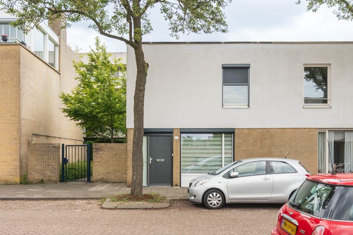 Van Hessen-Kasselstraat 84 in Tilburg foto