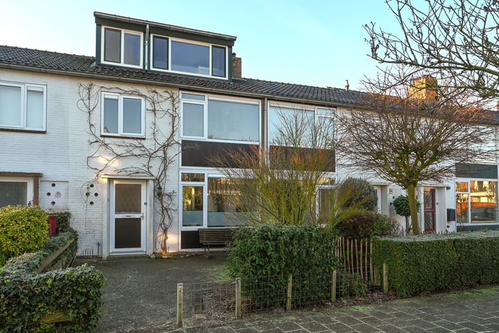 van Hogendorplaan 15 in Naarden foto