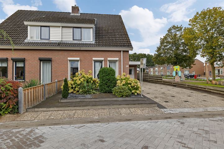 Van Hogendorpstraat 38 in Veenoord foto