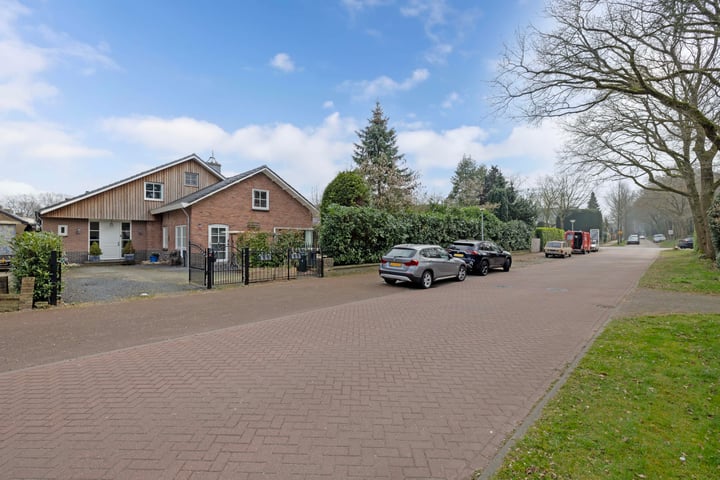Van Hoorns Houtweg 2 in Huizen foto