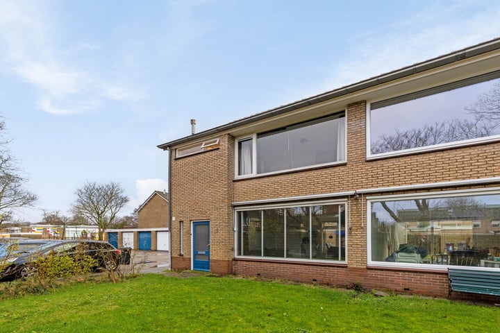 Van Houtenstraat 26 in Bergen op Zoom foto
