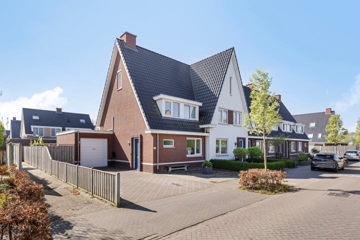 Van Irhovenstraat 27 in Maren-Kessel