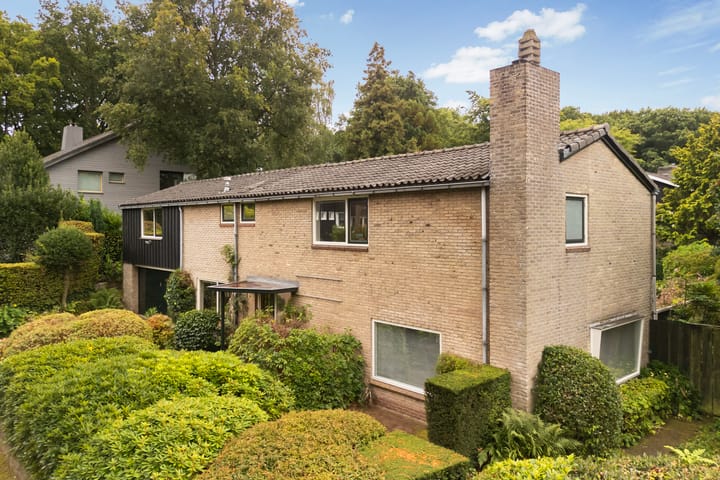 Van Karnebeeklaan 4 in Amersfoort foto