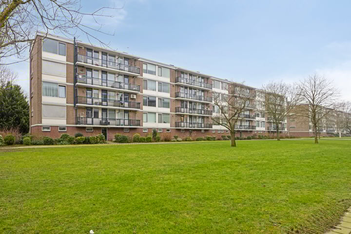 Van Karnebeekstraat 31 in Dordrecht foto