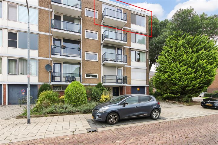 Van Karnebeekstraat 9 in Dordrecht foto