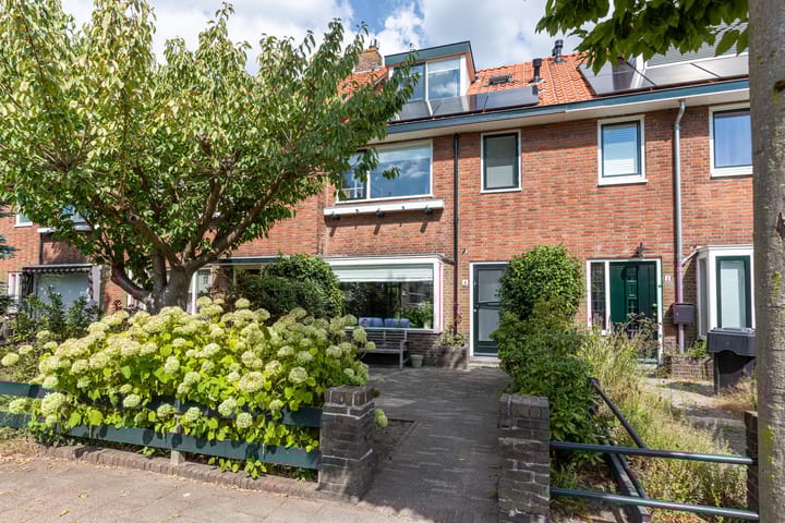 Van Kempenstraat 4 in Voorschoten foto