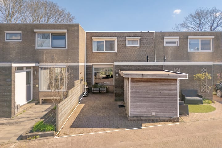Van Kleffenslaan 235 in Middelburg foto